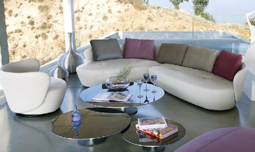 Модный диван для элегантной гостиной